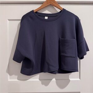 Navy Blue Cropped Sweatshirt with Pocket
